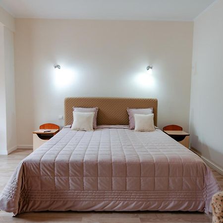 Villa Arus Кишинев Екстериор снимка