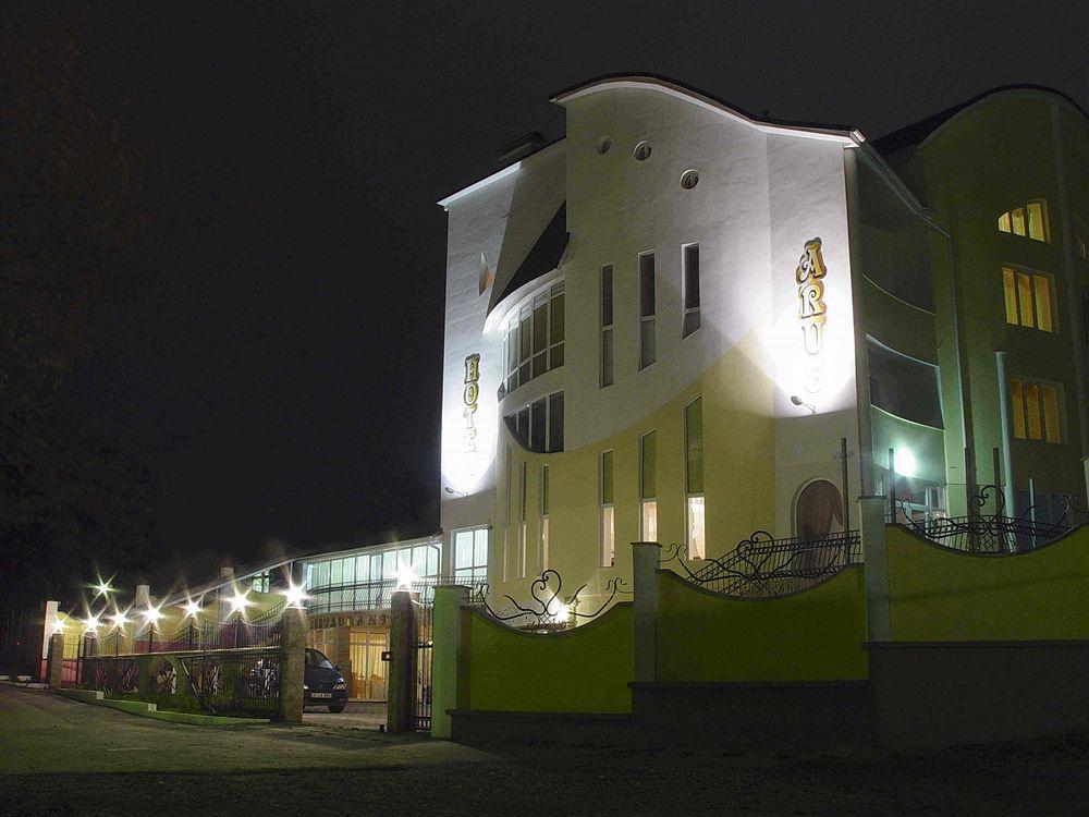 Villa Arus Кишинев Екстериор снимка
