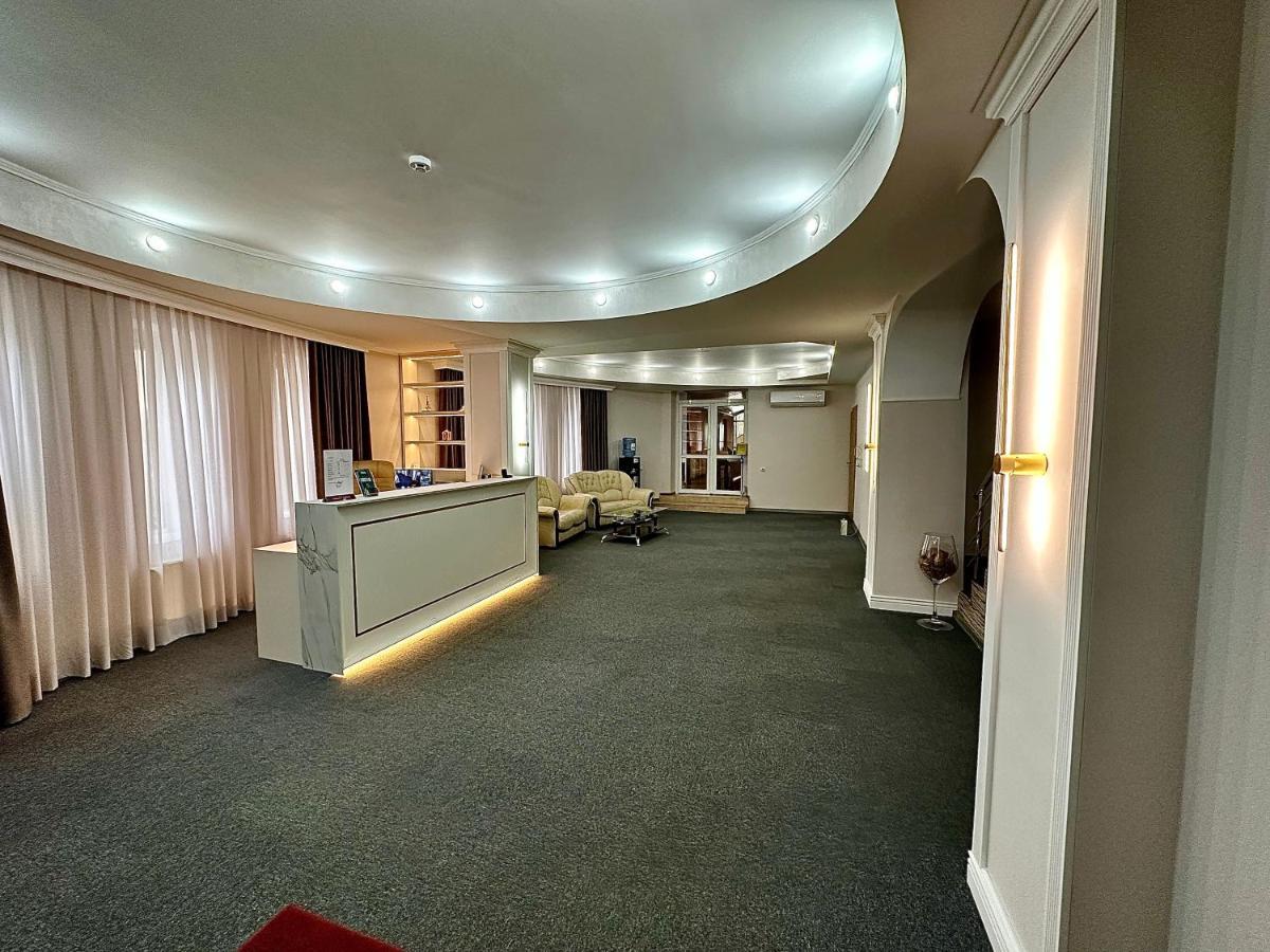 Villa Arus Кишинев Екстериор снимка