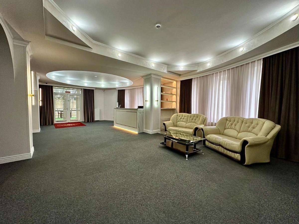 Villa Arus Кишинев Екстериор снимка