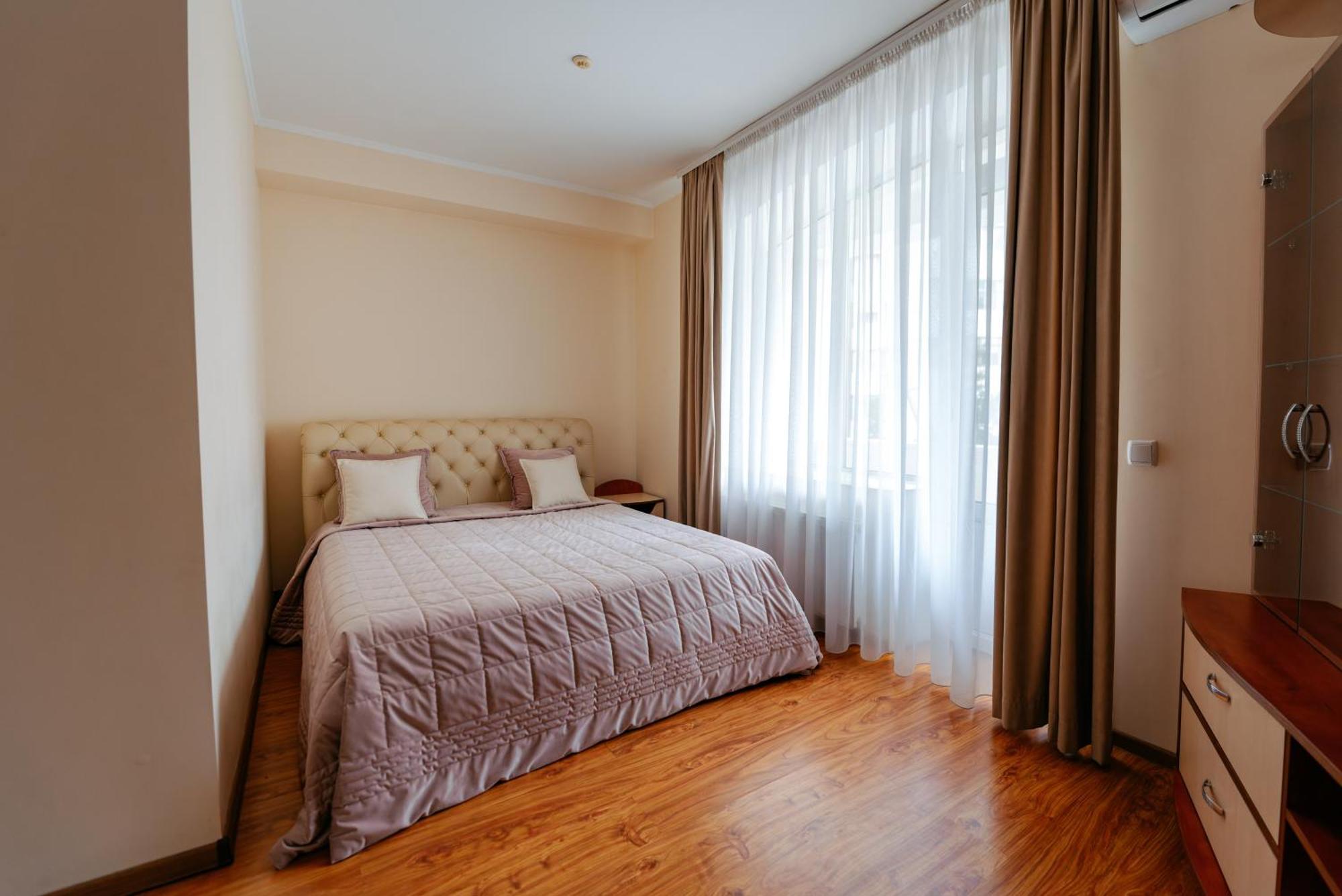 Villa Arus Кишинев Екстериор снимка