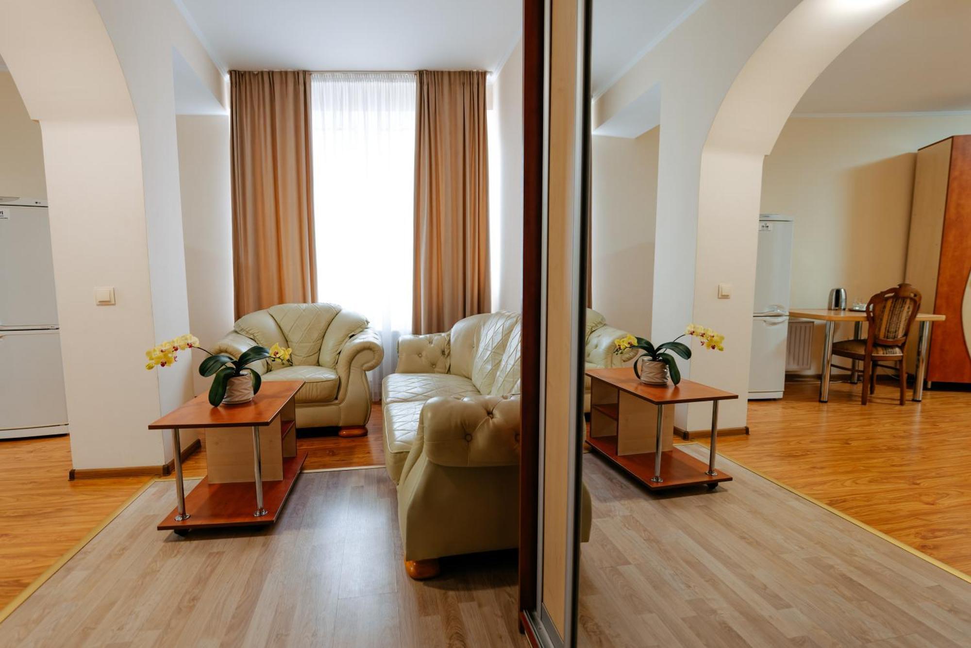 Villa Arus Кишинев Екстериор снимка