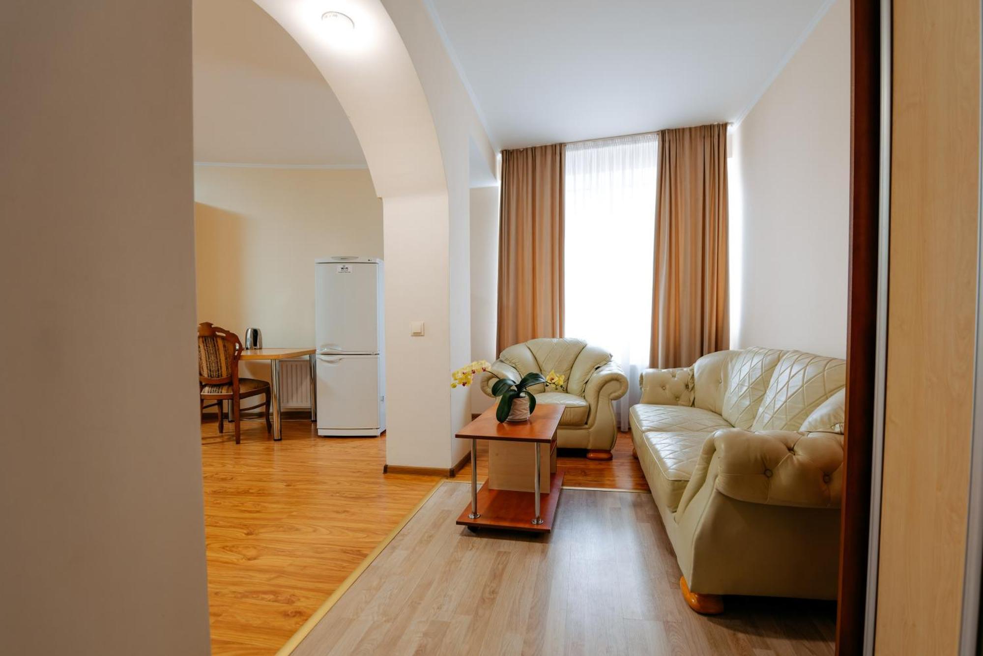 Villa Arus Кишинев Екстериор снимка
